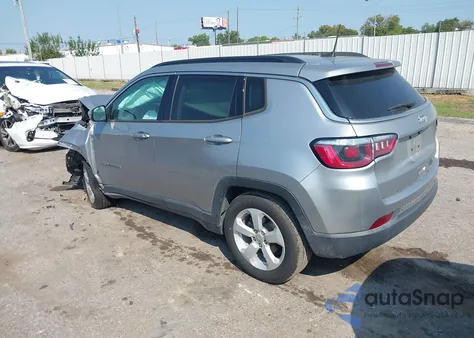 2018 Jeep Compass Latitude Fwd from USA, damaged, VIN 3C4NJCBB9JT124923